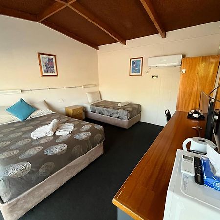 Copper City Motel Cobar Ngoại thất bức ảnh