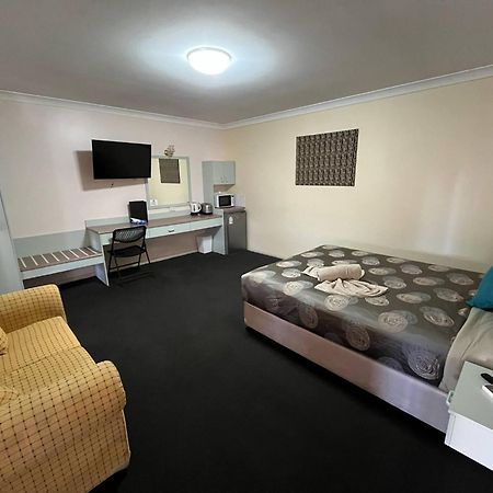 Copper City Motel Cobar Ngoại thất bức ảnh