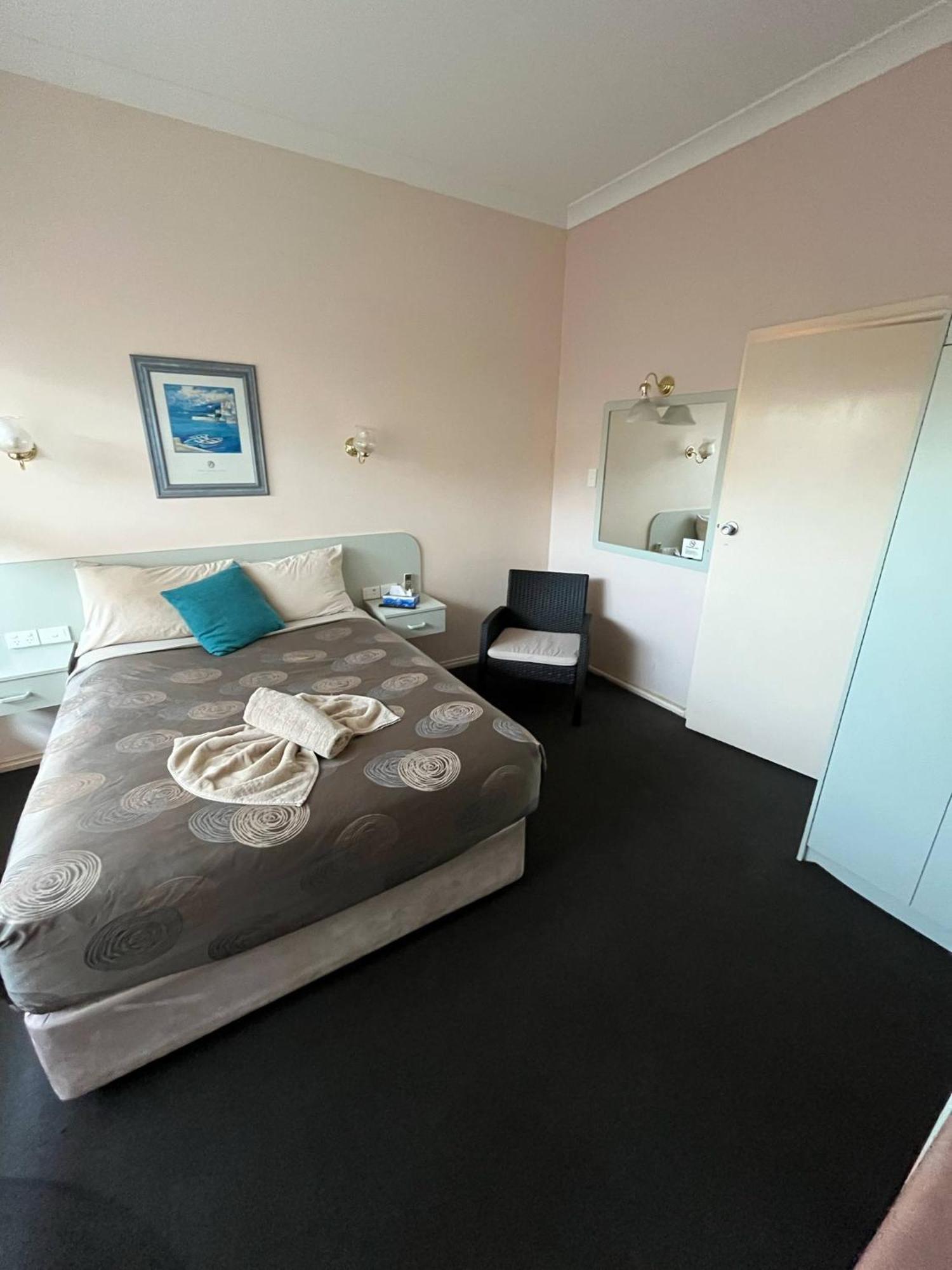 Copper City Motel Cobar Ngoại thất bức ảnh