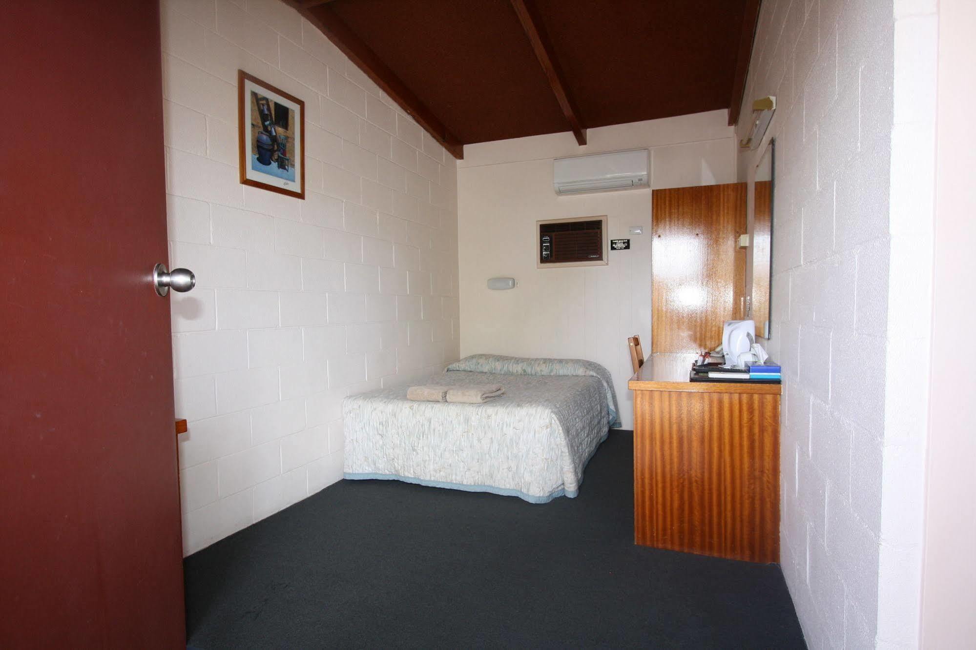 Copper City Motel Cobar Ngoại thất bức ảnh