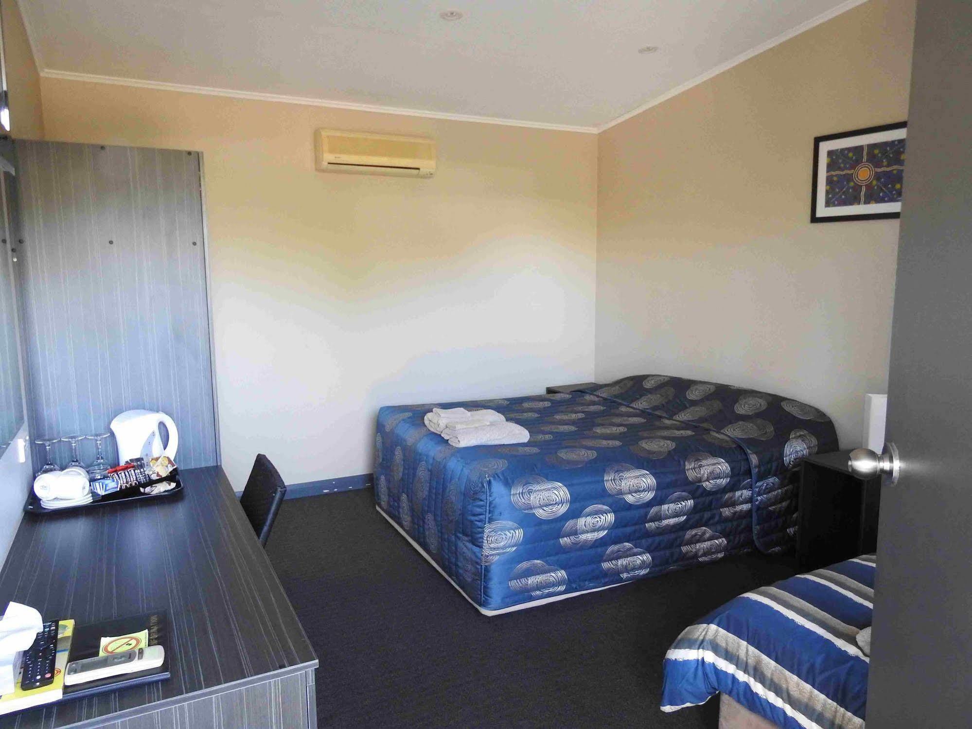 Copper City Motel Cobar Ngoại thất bức ảnh