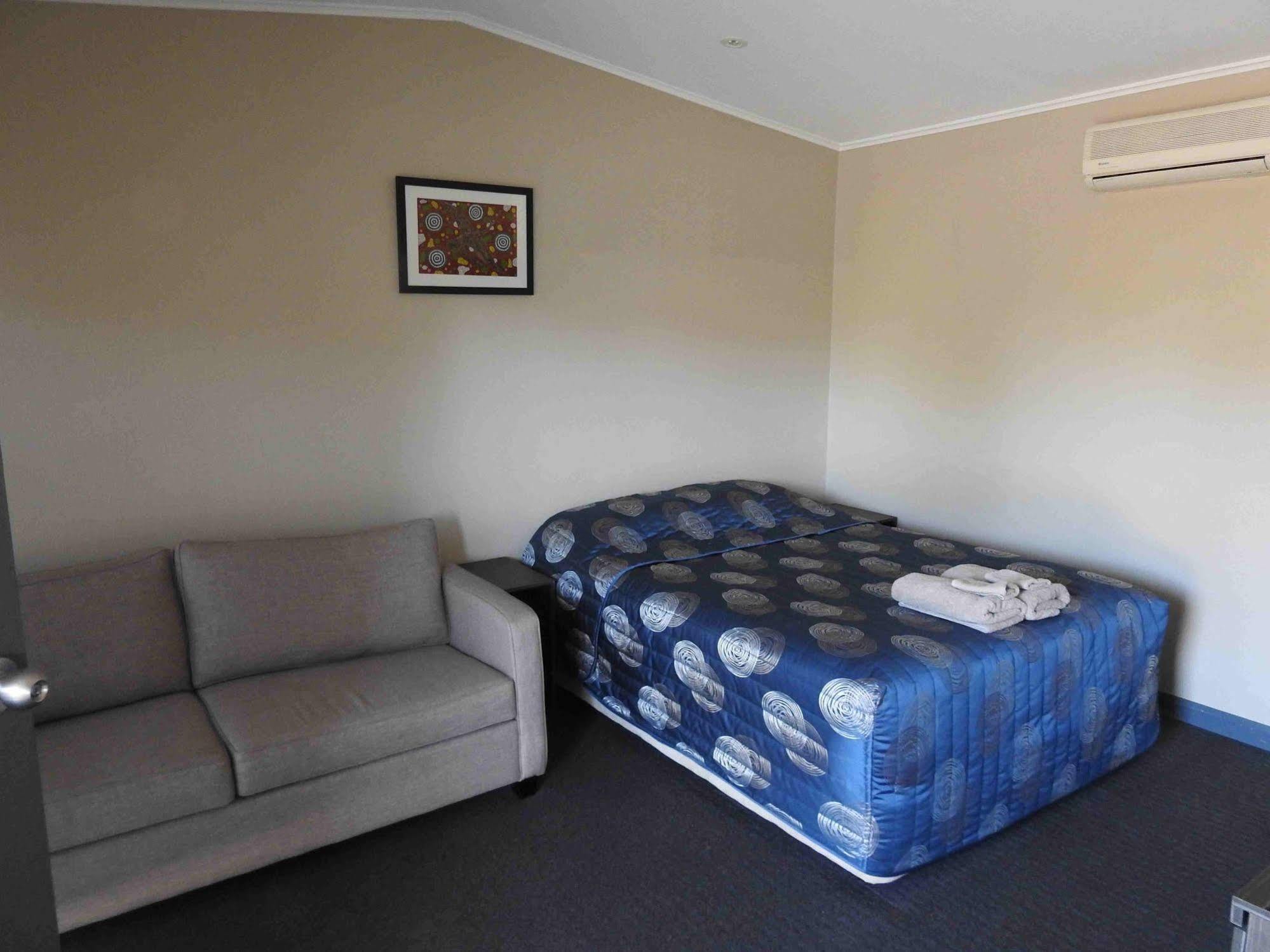 Copper City Motel Cobar Ngoại thất bức ảnh