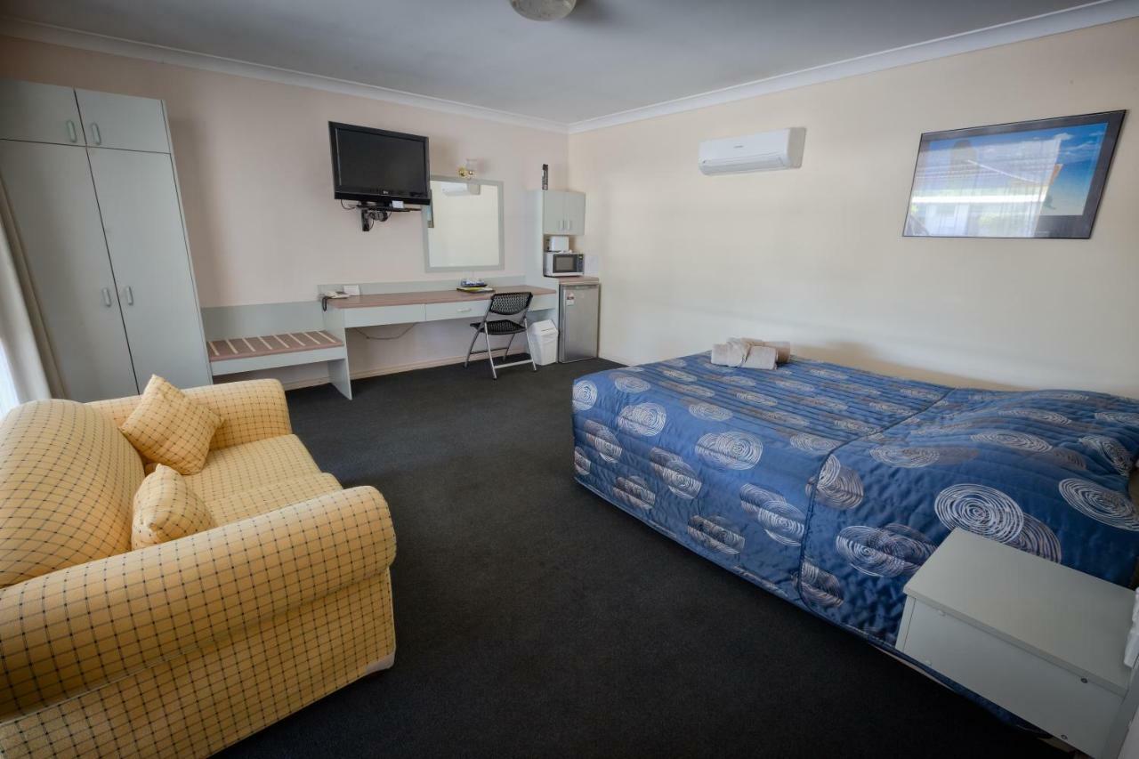 Copper City Motel Cobar Ngoại thất bức ảnh