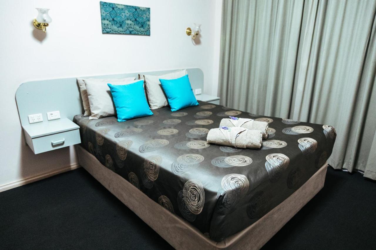Copper City Motel Cobar Ngoại thất bức ảnh