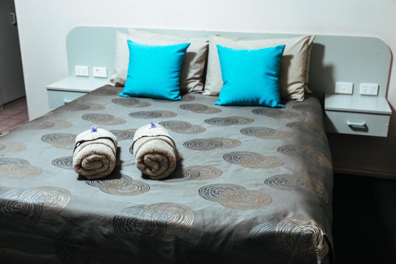 Copper City Motel Cobar Ngoại thất bức ảnh