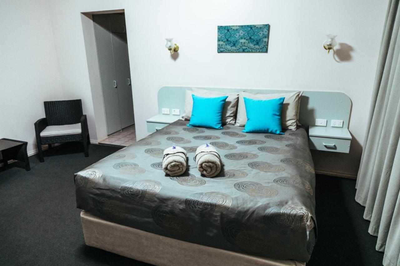 Copper City Motel Cobar Ngoại thất bức ảnh